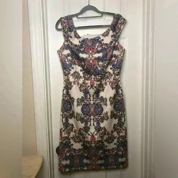 Multicolored Embellished Knee-Length Dress - Picture 3 of 16